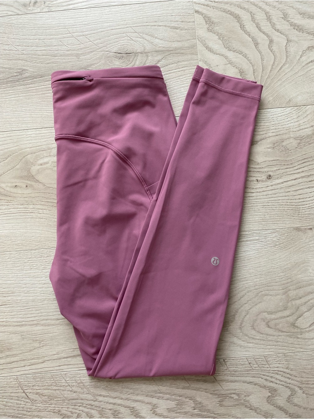 Lululemon Swift Speed High-Rise Tight 25” Size 8 Velvet dust